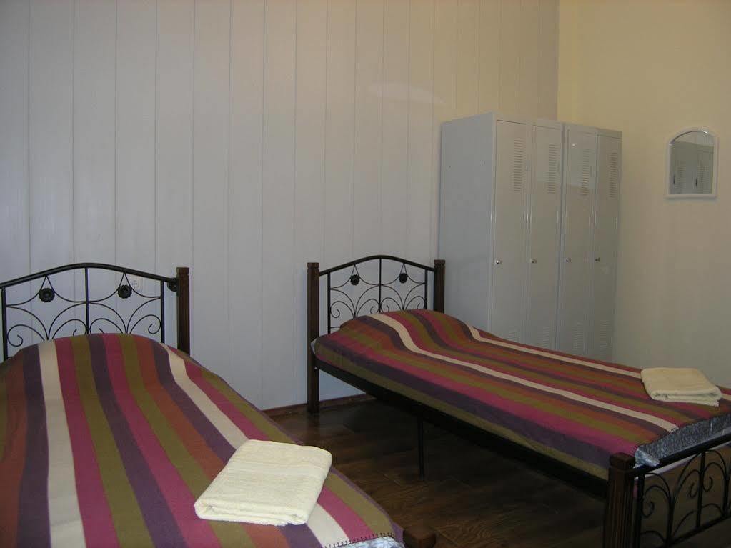 חארקיב Hostel Raiduzhny מראה חיצוני תמונה